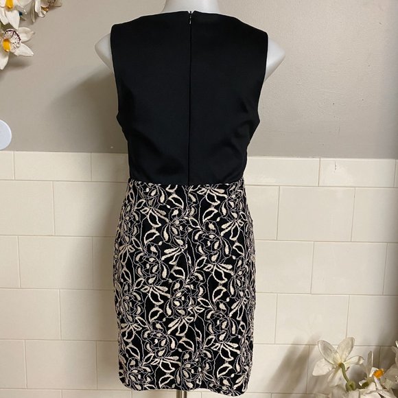 Woman Sleeveless Floral Bodycon Dress Size 4 - Picture 4 of 8